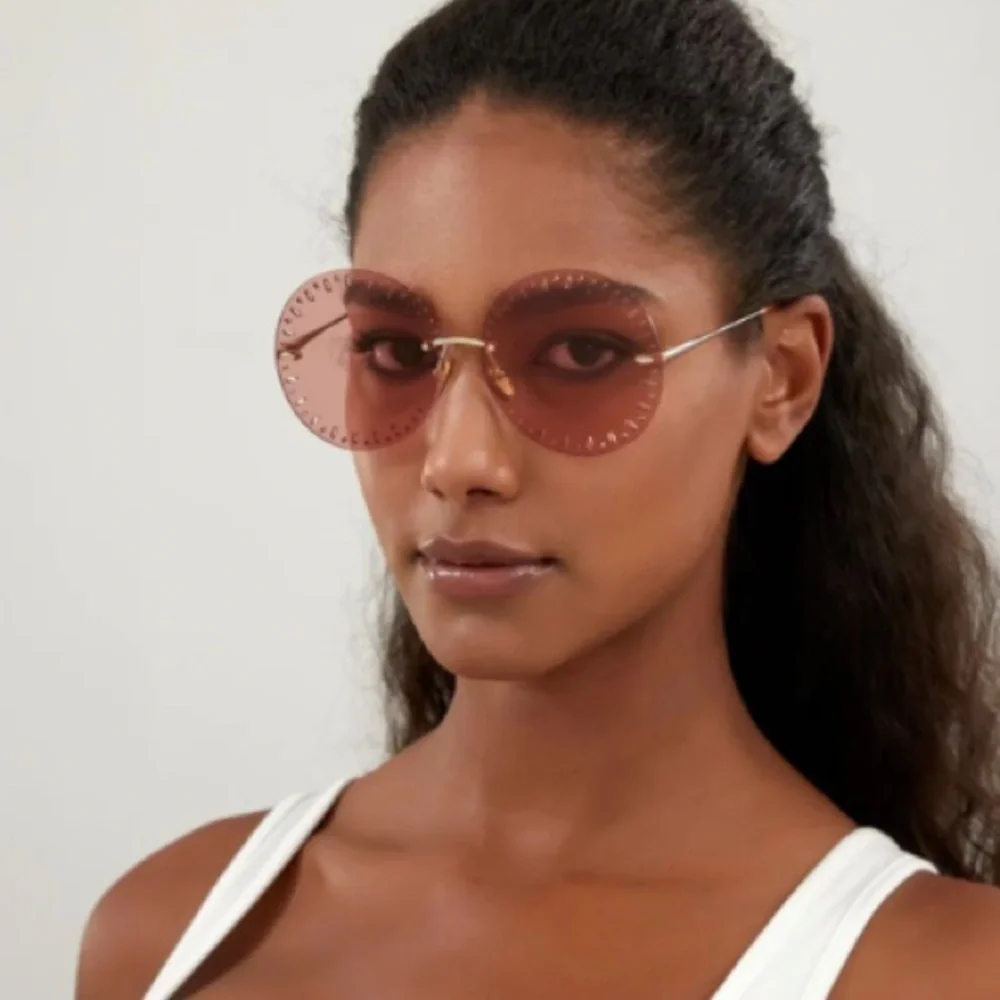 Excluded Chloe Sunglasses, New 350 - Picture 4 of 4